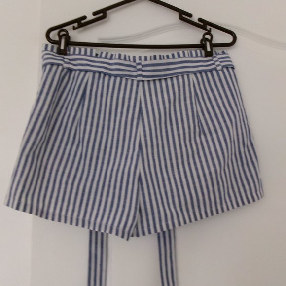 New Love Tree Chambray High Rise Paper Bag Shorts w/ Pockets L Large Blue White - Picture 4 of 9